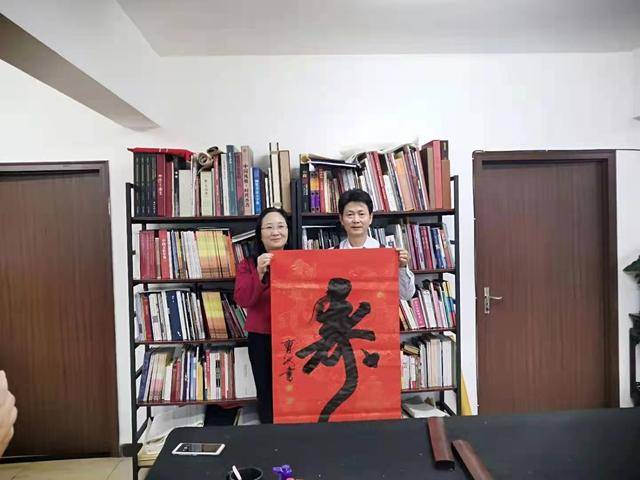 姿容秀挺 福"寿"绵长 中书协会员曹驰"寿"字象形书法作品赏析