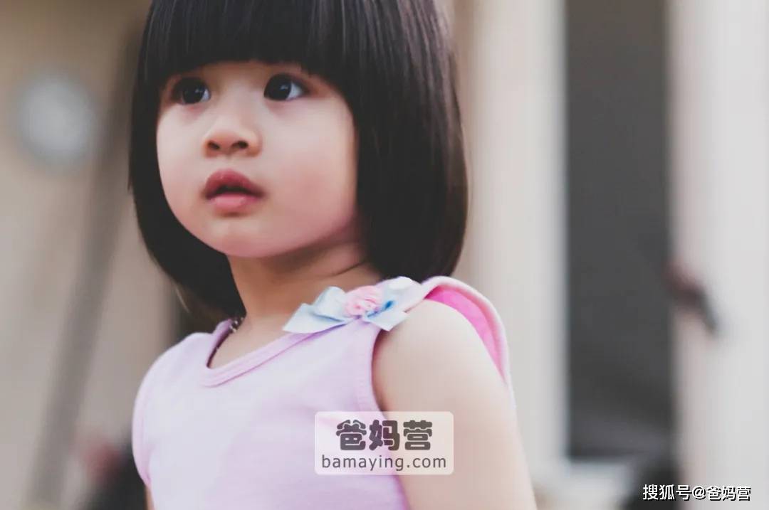 贾静雯6岁女儿被查出先天弱视视差600度如何发现孩子是弱视爸妈营