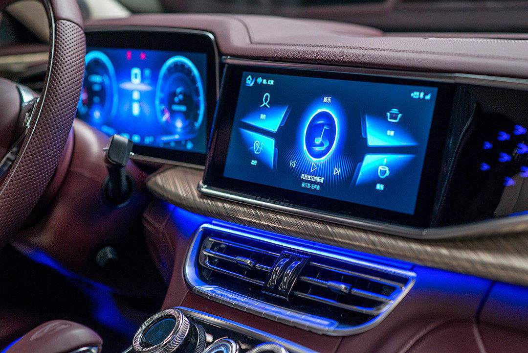 红旗打入日本 韩国 与雷克萨斯ls平起平坐 车型