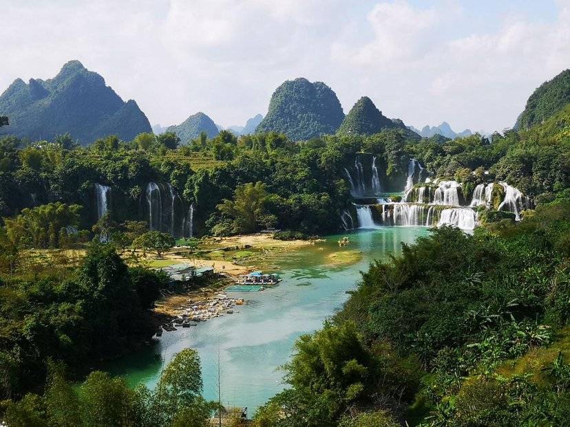 《花千骨》中的“长留仙境”，原来在这里，是亚洲最大的跨国瀑布