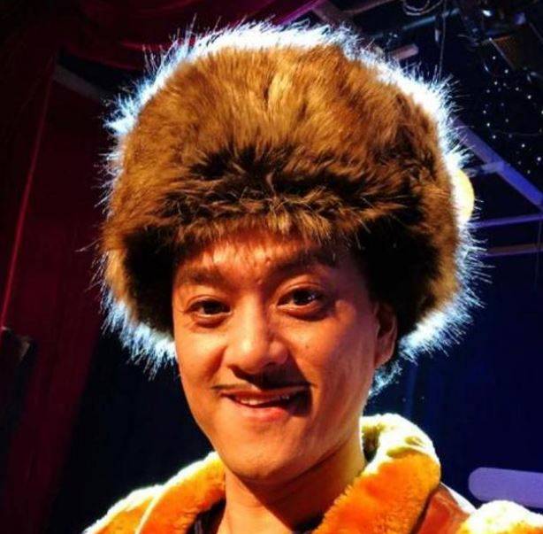 唱大王叫我来巡山的人走了酷似雪村光头强小红花送给自己