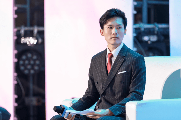 钟鸿儒做睿智有温度的主持人