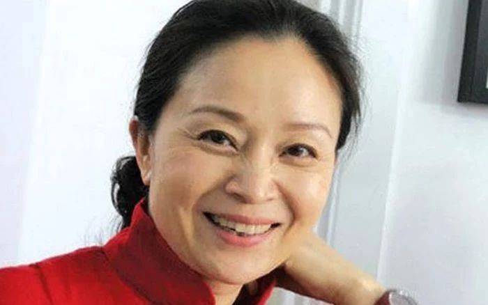 61岁国民妈妈,演技精湛低调不张扬,与演员丈夫恩爱至今无绯闻_刘莉莉