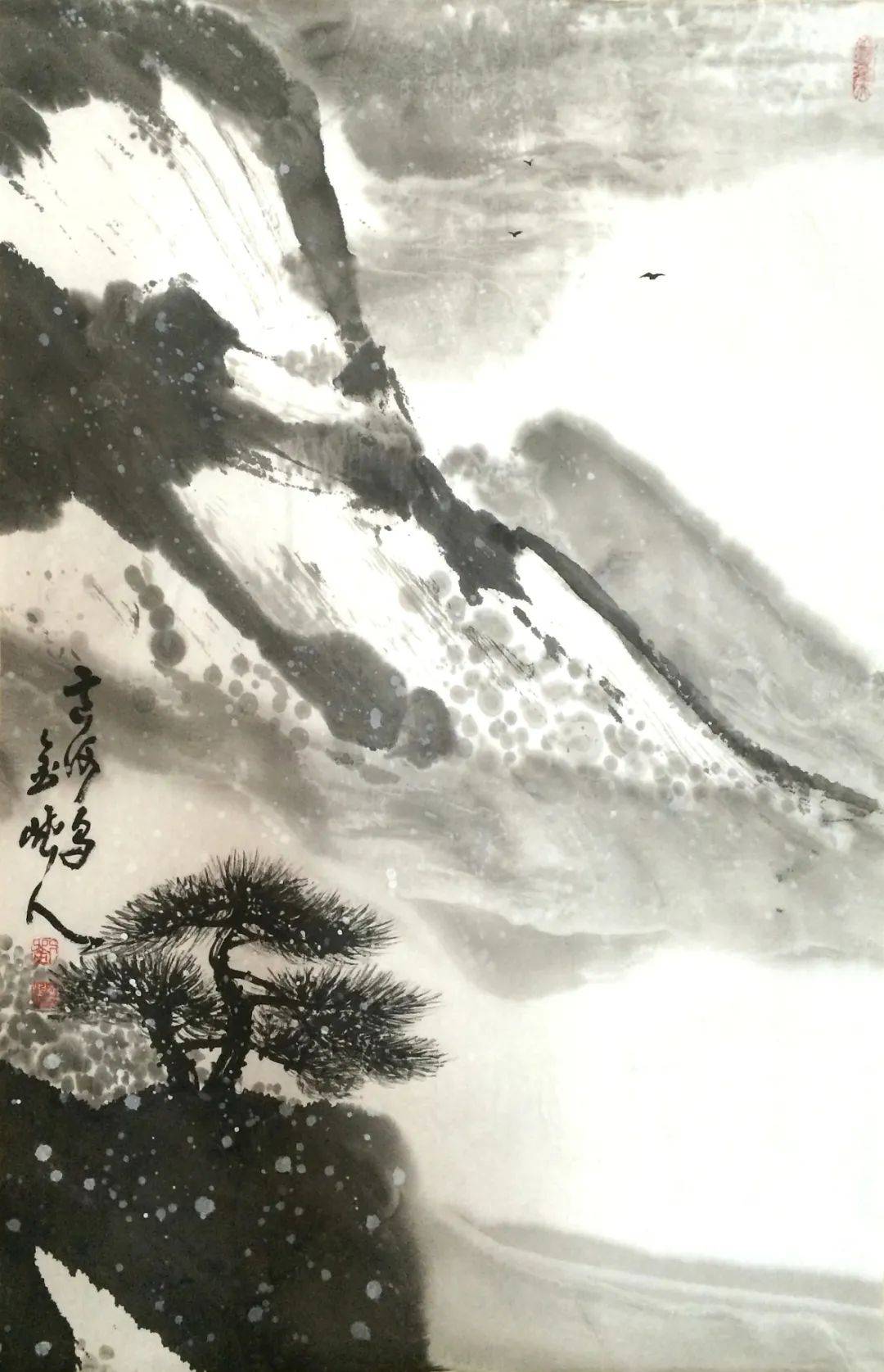 【画廊推荐】画家刘天鹏:画风独特 野墨意象