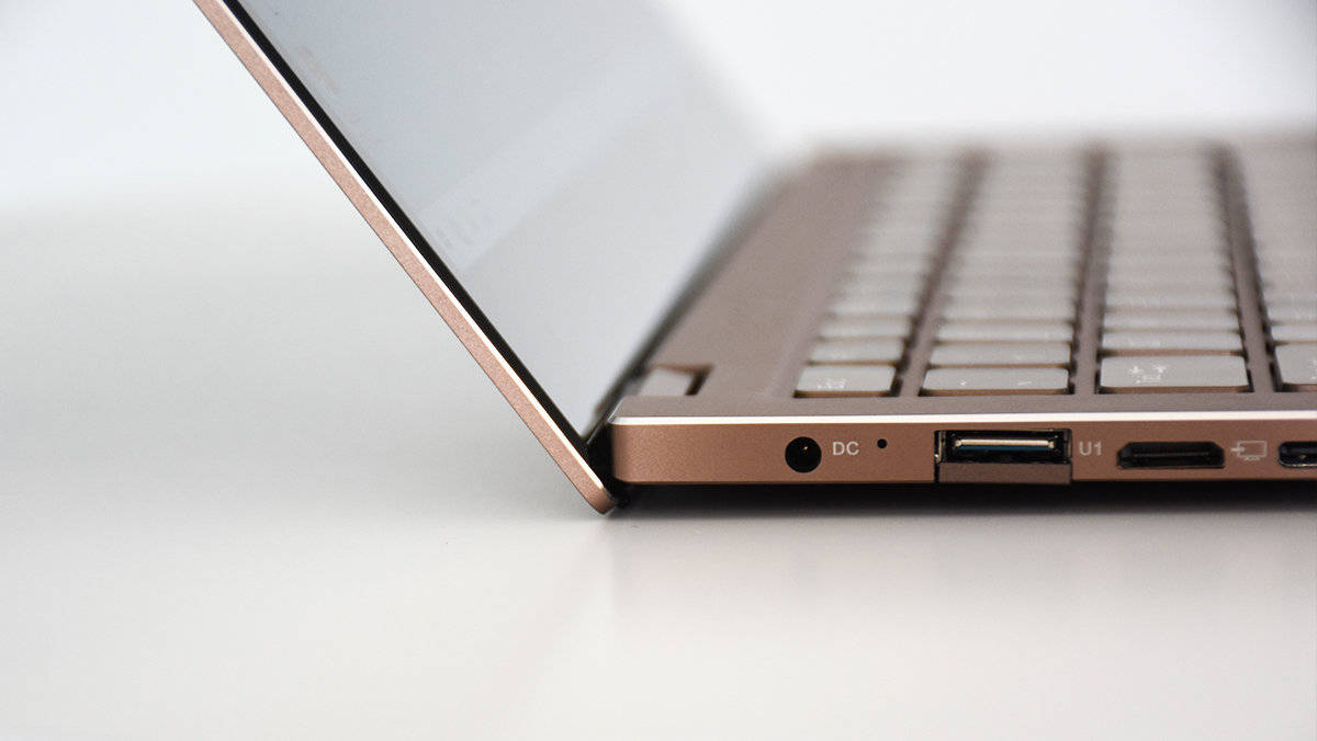 开箱中柏ezbookx3air笔记本轻薄便携的办公本