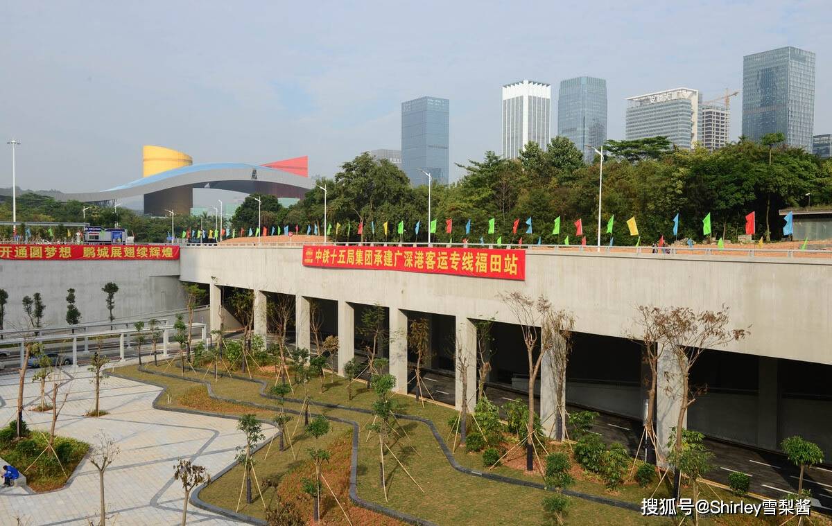 中国最大的地下火车站，面积相当于21个足球场，36个出口如同迷宫