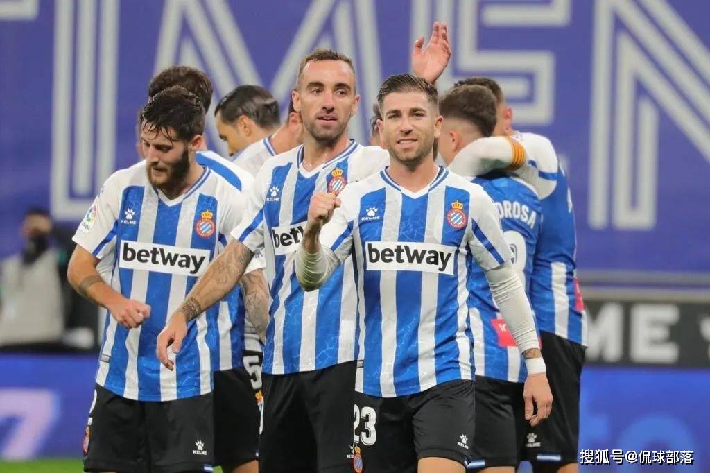 13轮0球 11轮0球 西班牙人3大前锋低迷 武磊6轮0球创下耻辱 巴尔巴