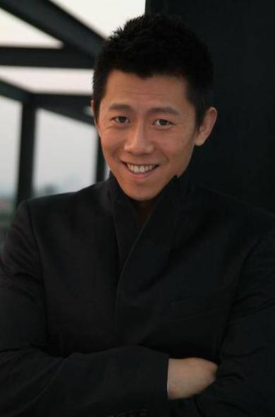 17岁夺三料影帝滑雪滑板冠军写书法玩魔术袁泉全能老公夏雨