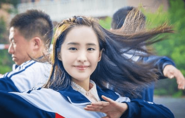 不管是和艾伦主演的《人间·喜剧》,参演的《新乌龙院之笑闹江湖》