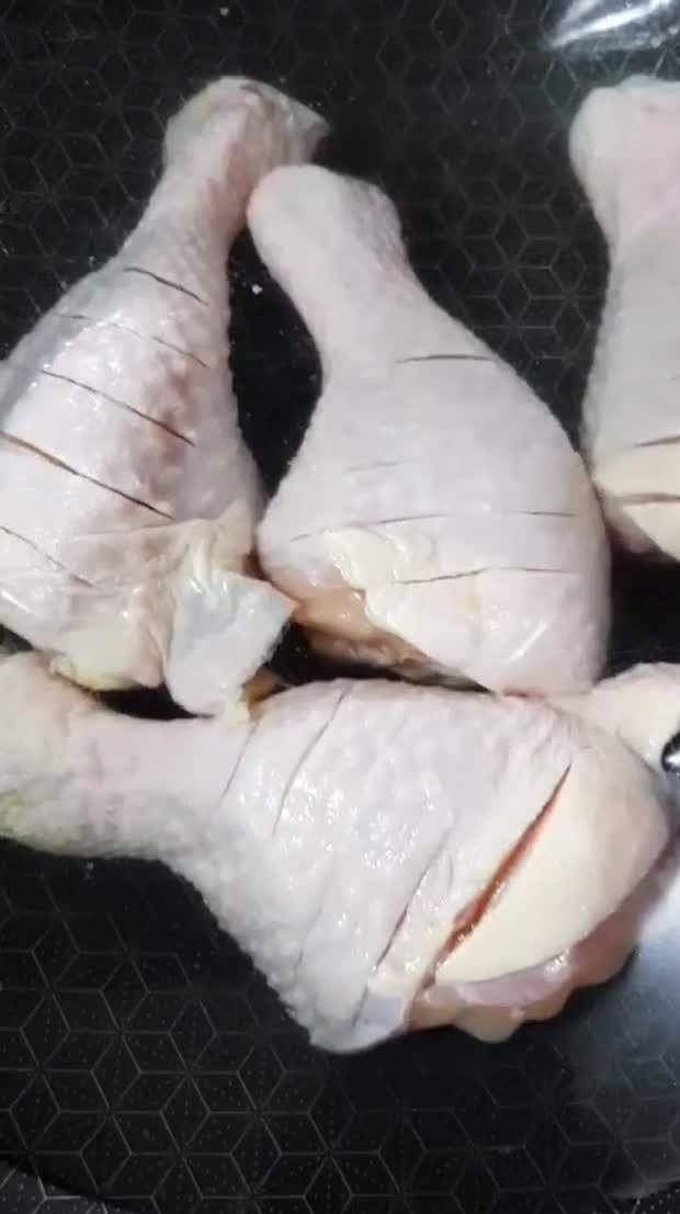 可乐鸡腿,简单易学营养又美味,特别适合上班族与单身人士!