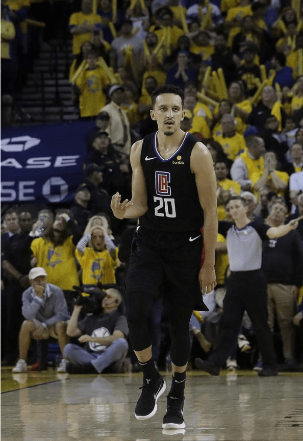 火箭队交易中锋最新消息 aee7ef3809d74f0d87a5c08d5ef3dd01.png