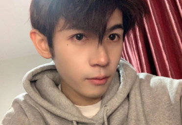 快乐"沙雕"男孩白陆:实力舞担,逐梦而来