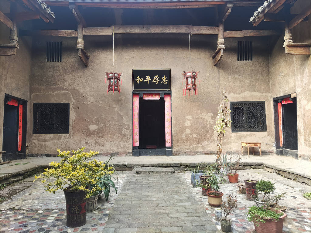 陕南石泉中池深藏“陈家老宅”，建于晚清距今已有300多年历史