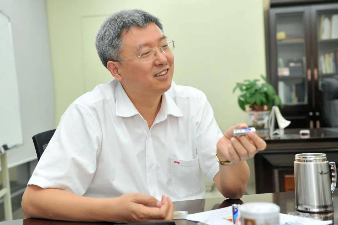 公司做垮后,这个学霸重新做出一家行业龙头企业,如今身家370亿_刘金成