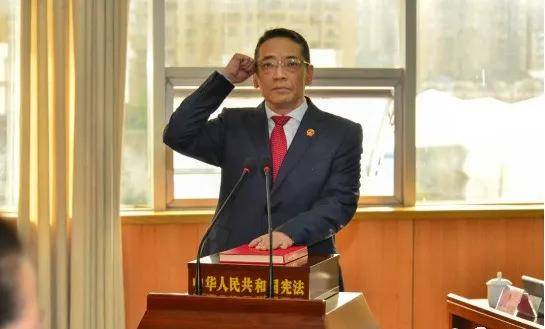 人事变动郭亨孝同志辞去达州市长职务严卫东同志任副市长代理市长