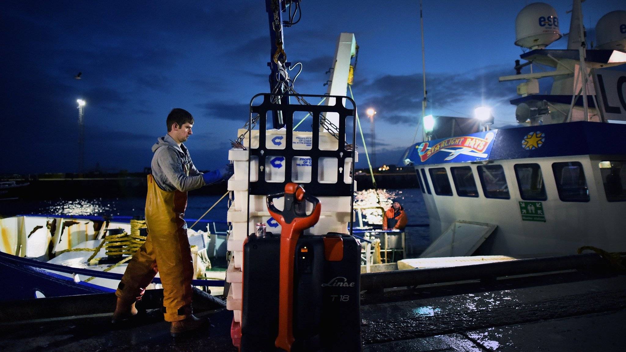 脱欧现实很"骨感":英国首相被批评回避脱欧造成的渔业出口危机_问题