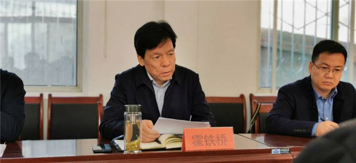 陈仓区委书记霍铁桥到凤阁岭镇拓石镇慰问调研