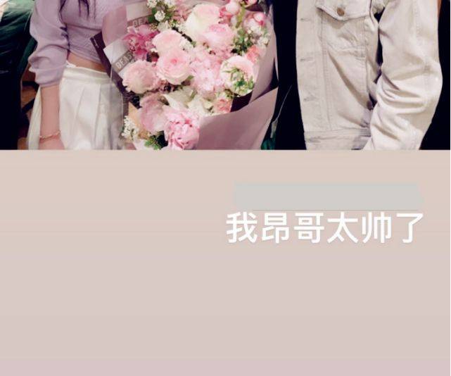 长子罕见出镜与名媛聚会,五官清秀颜值高,气质胜过陈飞宇_陈雨昂