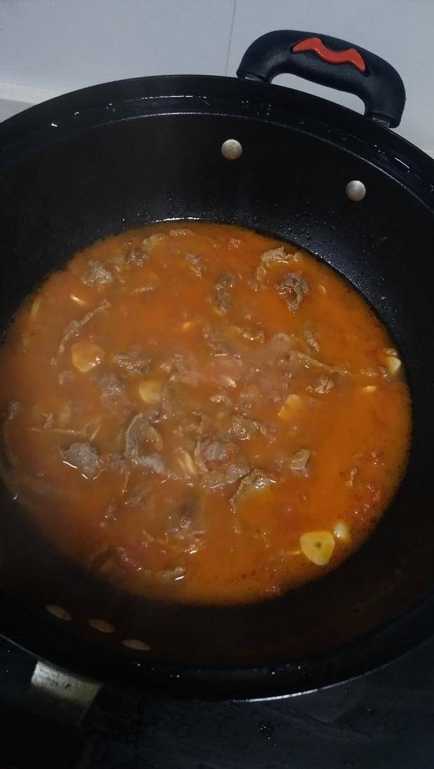 酸汤肥牛的做法家常简单窍门 fe0448e6d2474d4e9678b6c0416fa9c0.jpeg