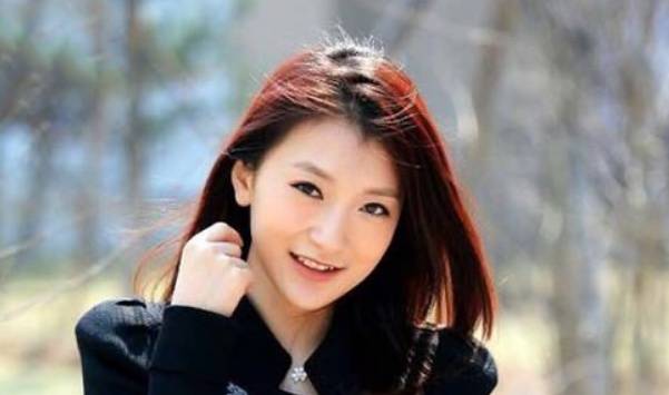 原创李秋歌近照瘦成纸片人怎么健康增肥吃不胖的人