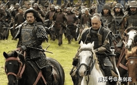 女主穿婚纱穿越到战场_女主穿越古代战场头像