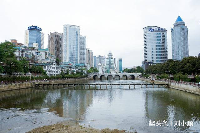 贵州省第一大城市，曾经很落后，现在却是经济增长最快的省会之一