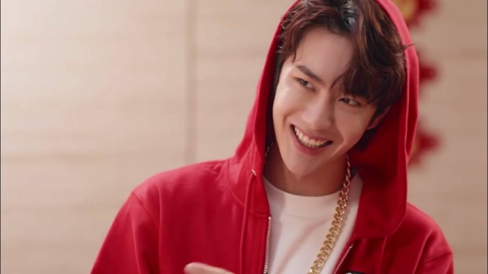 王一博一笑甜过初恋粉丝他就是王甜甜