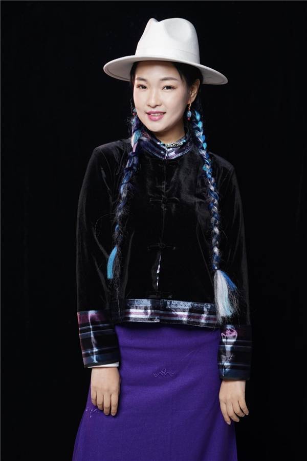 歌手德德《神秘的西藏》发行 唱出雅鲁藏布江的唯美