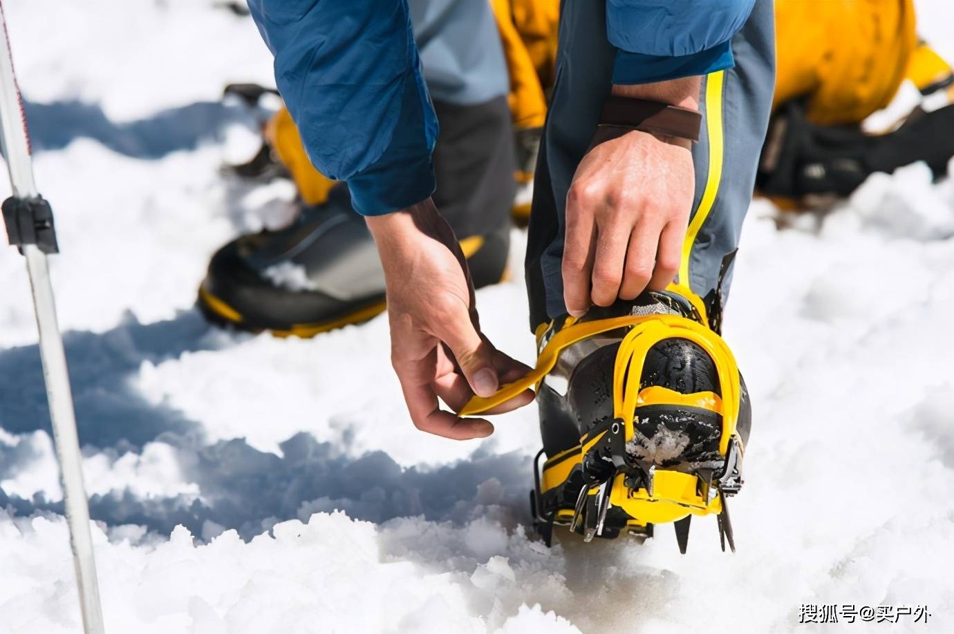 アウトドア 登山用品 登山靴推荐这几个国际品牌，让你享受安全又舒适的登山活动_雪地