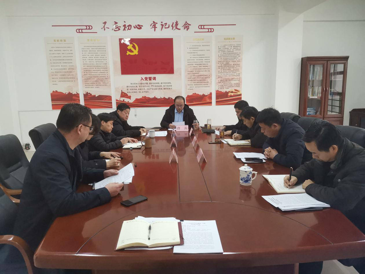 大化县和马山县经济总量比较_比较污的情侣头像图片(2)