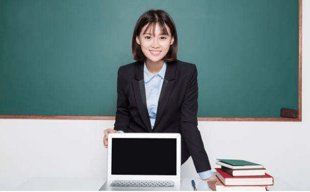 怎么才能当上老师 815a2c88e3ca4942bac3ddda19028a61.png