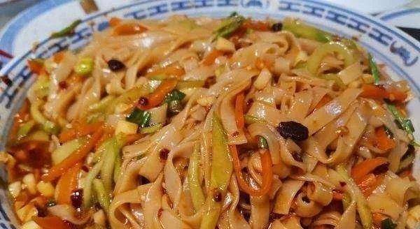 在家怎么做清汤面好吃 a4cd719c5f6f4f5f9952193a53fd8275.jpeg