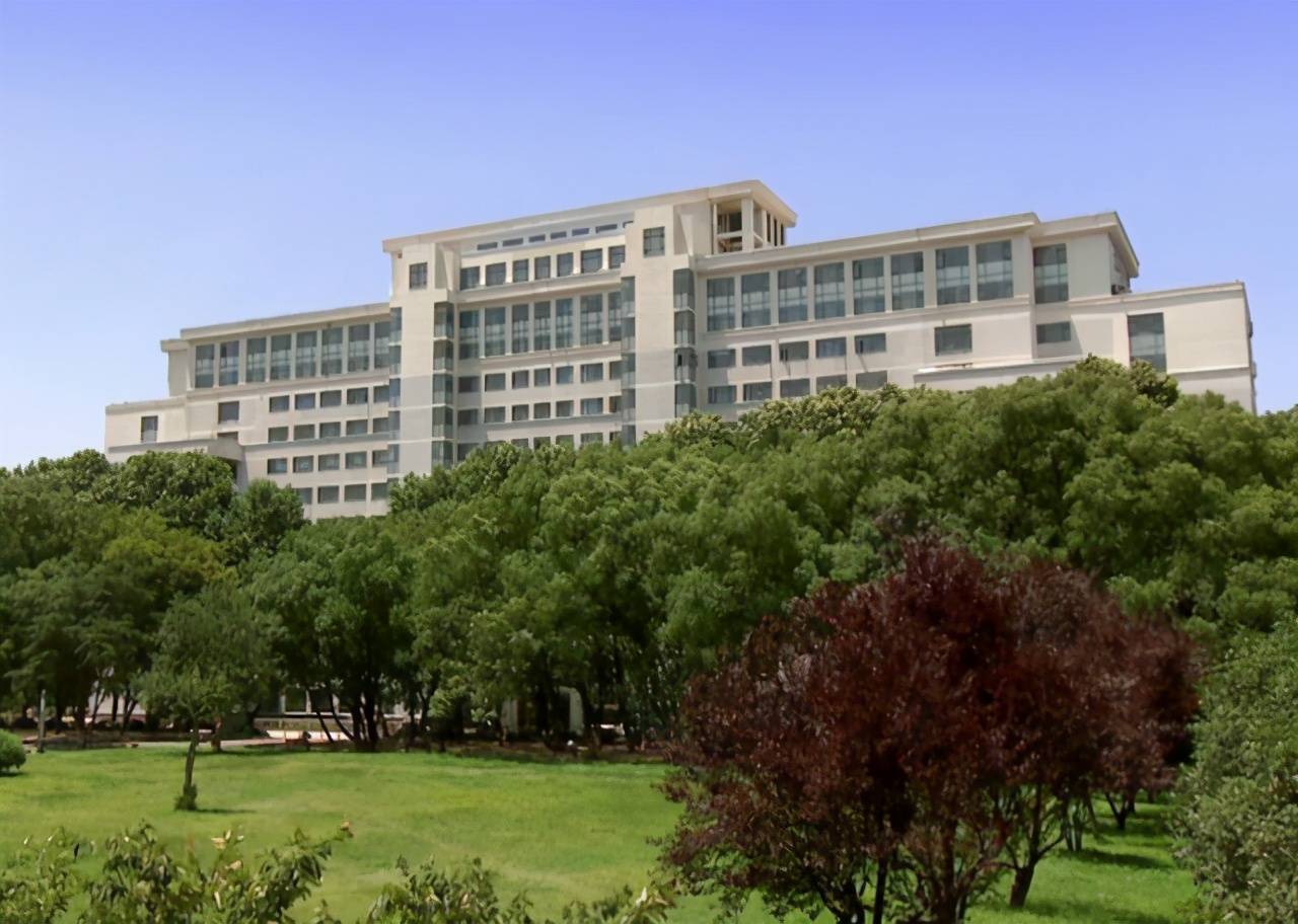 原创师范大学排名50强出炉可分为4档考上前两档重点高中任你选