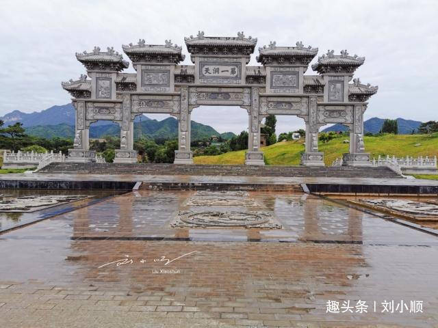 河南济源著名的道教圣地，被誉为“天下第一洞天”，游客必来打卡