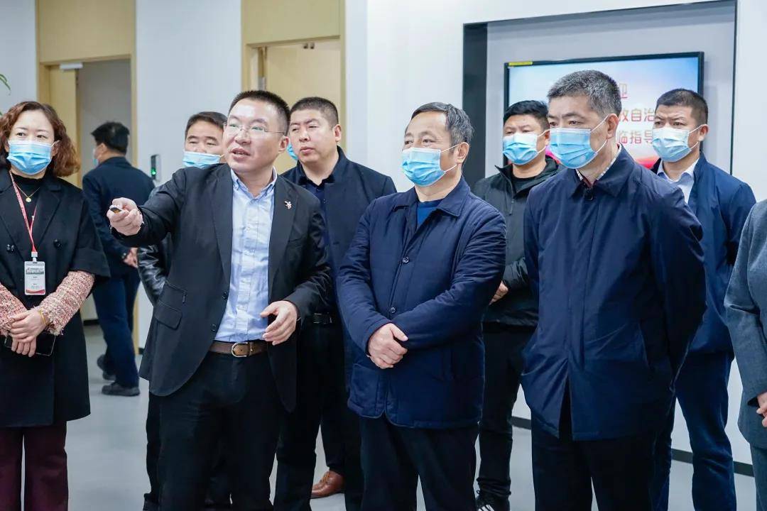 原创新疆克州党委副书记杨伟辉一行莅临江苏立卓考察调研