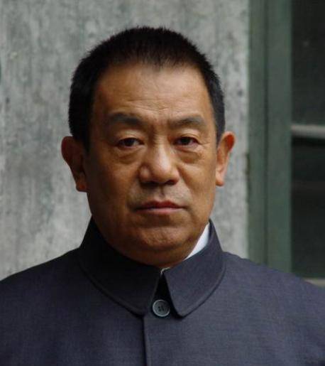 一级演员高明,"隐藏"儿子原来是我们熟悉的他,难怪如此低调!_高亮