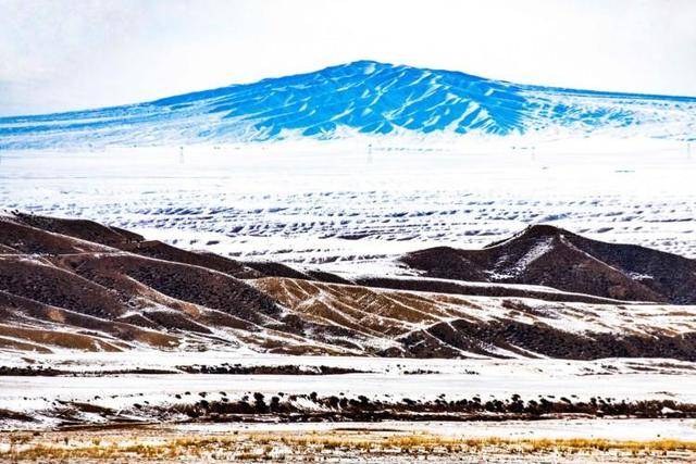 冬季新疆哪里美？独山子有不一样的地质风貌，被誉为“亿年奇观”