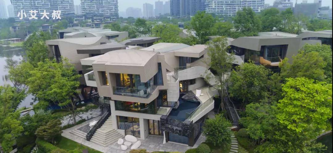 成都1.5亿豪宅火了!