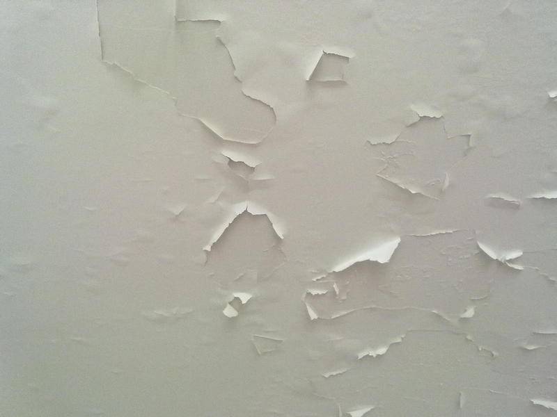 老房翻新中应该采取什么措施处理墙面起皮