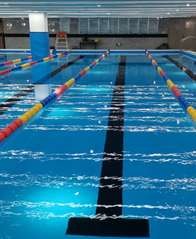 真正的游泳池除了具有稳定的身体和可靠的防水功能外,还具有诸如循环