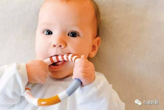 几个月会有四个乳牙 3b40499302d04e659be32faa2788755b.jpeg