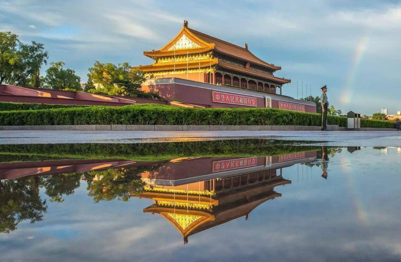 你觉得最能代表北京的标志性建筑是哪儿