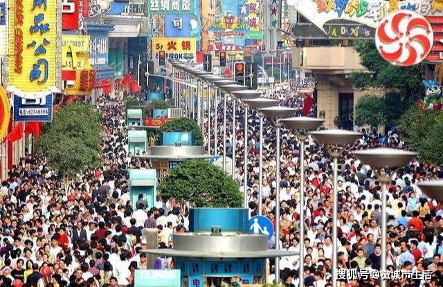上海南京路步行街是如何被重庆成都和西安一步步超越？