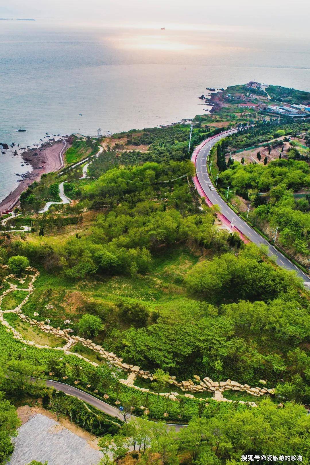 山东这几条海滨大道,一半绿意盎然一半海景如画,超适合踏青!