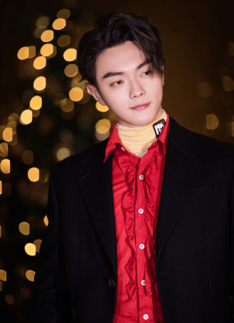 气质男明星图片 4f742115efdd4e5095afac2f63656c7a.png