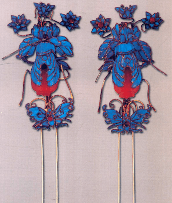 绾青丝点珠翠清代银点翠发簪钗赏析