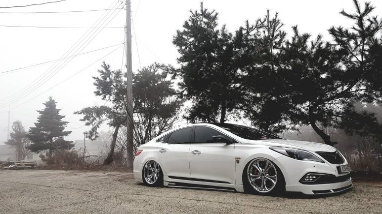 低趴风格 现代雅尊hg改装气动避震悬挂低姿态案例韩国店家分享