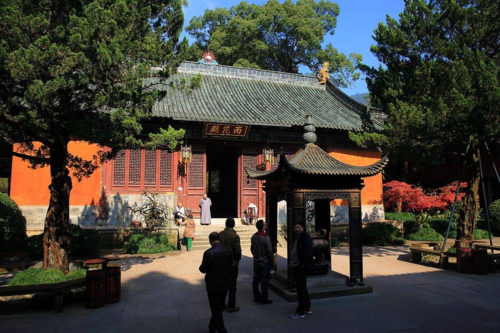 浙江很“良心”的寺院，2元一位管饱，游客：真正的佛门之地
