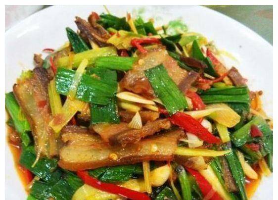 回锅肉炒蒜苗怎么烧 12b141f91652404a9550c8cf71189acf.jpeg