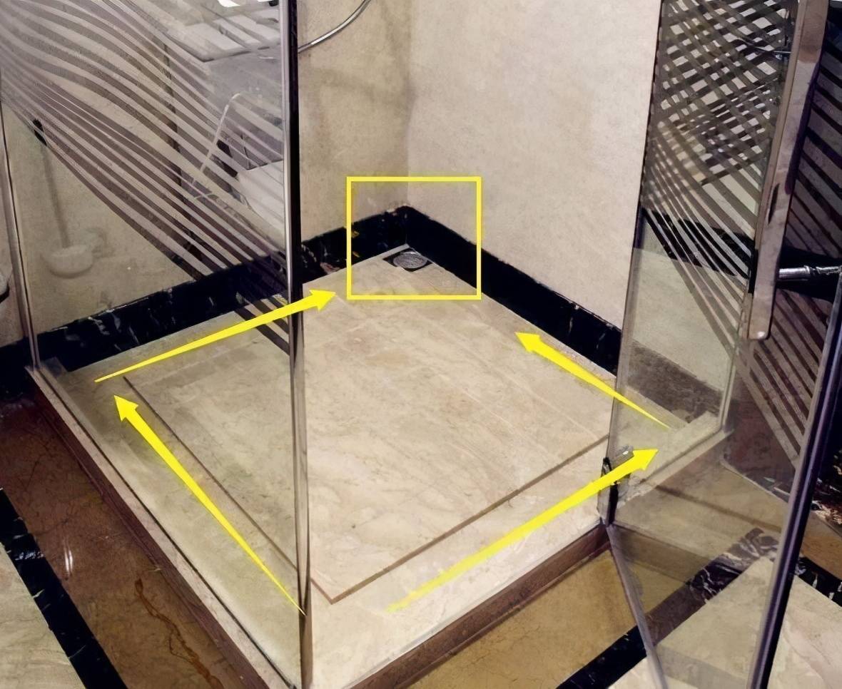 头一次见有钱人淋浴房装这种地面下水快还防滑后悔我家才发现
